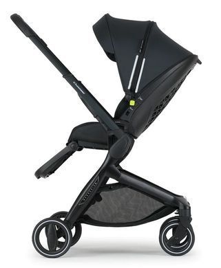 Прогулочная коляска Crescent Twist Black