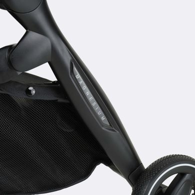 Прогулочная коляска Crescent Twist Black